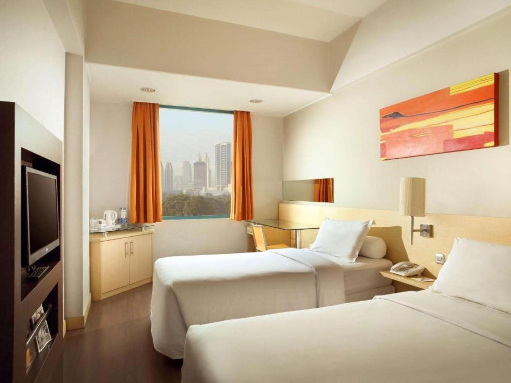 Horison Arcadia Wahid Hasyim Hotel Jakarta Buitenkant foto
