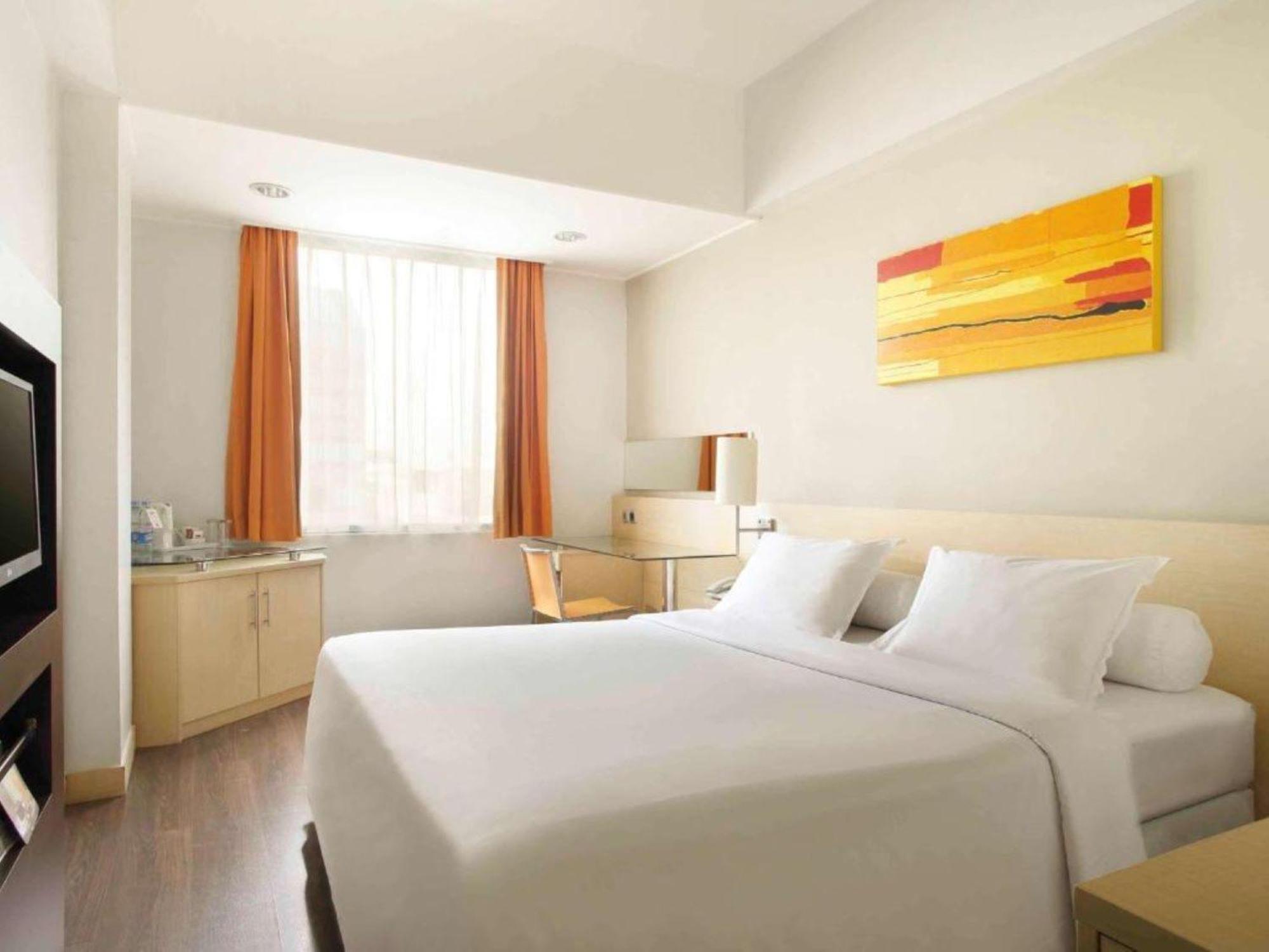 Horison Arcadia Wahid Hasyim Hotel Jakarta Buitenkant foto
